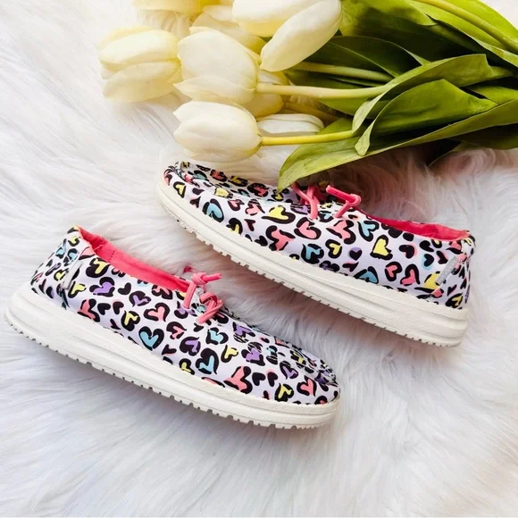 Kids Hey Dude Leopard Hearts Shoes - Picture 2 of 6